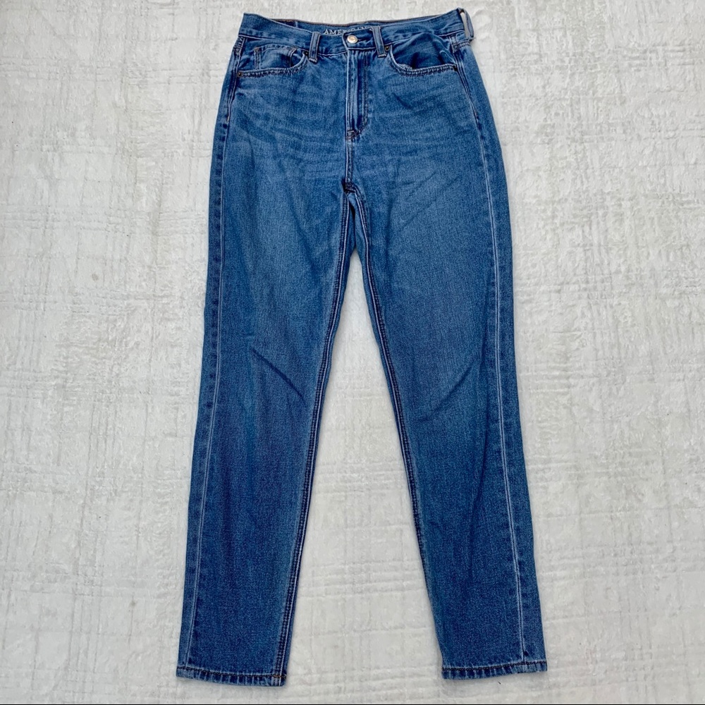 American Eagle Mom Jeans